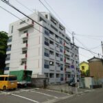 高知市宮前町 ヒルサイト小高坂 105